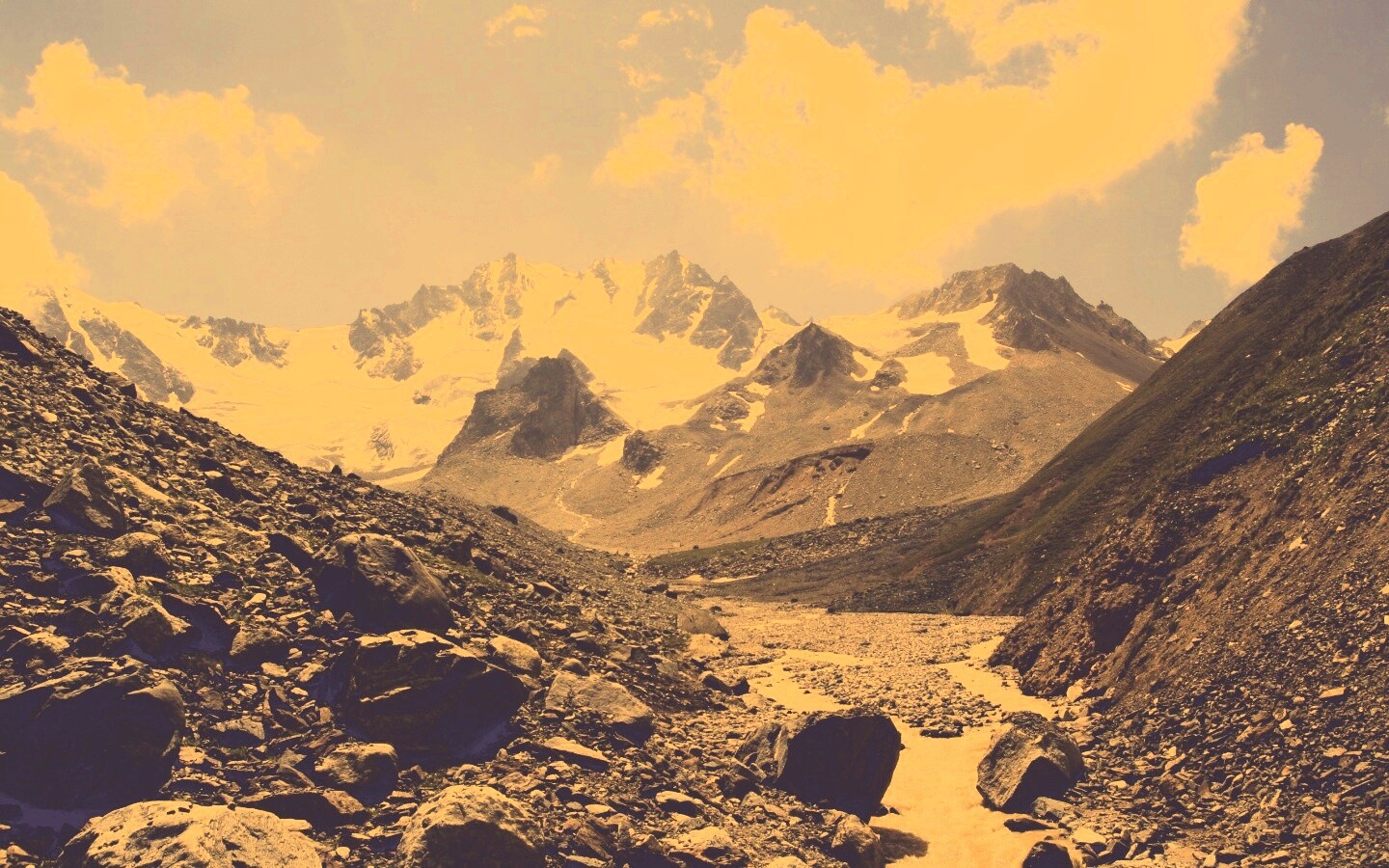 Горный пейзаж обои