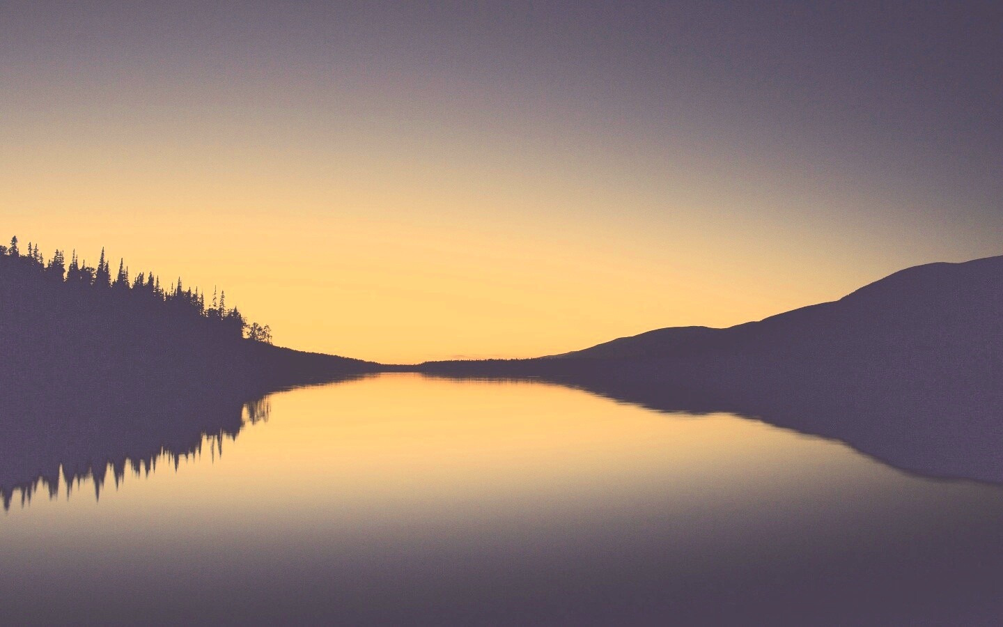 Гладкое озеро обои