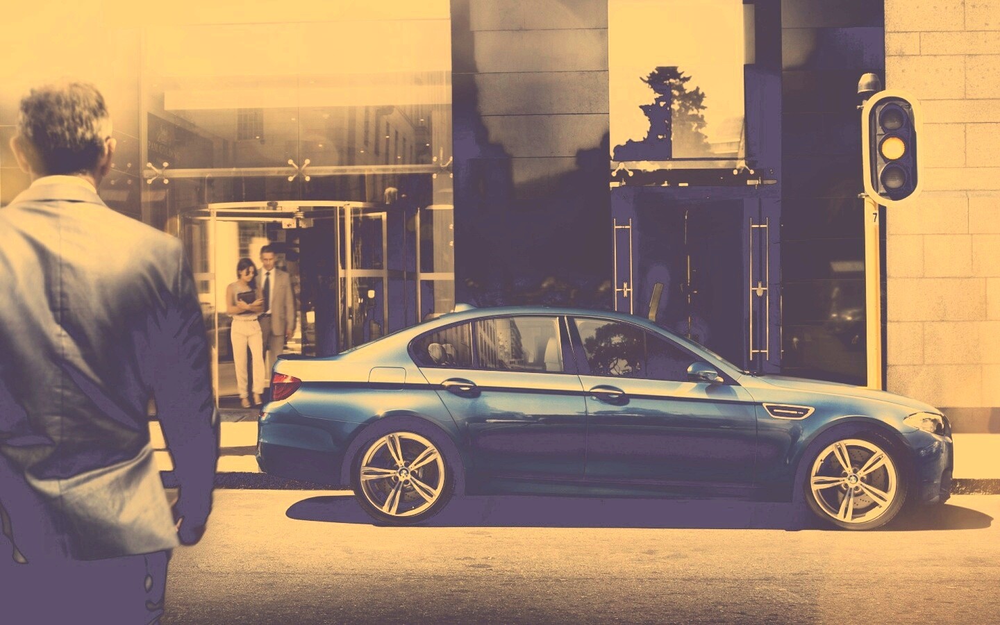 BMW F10 на светофоре обои