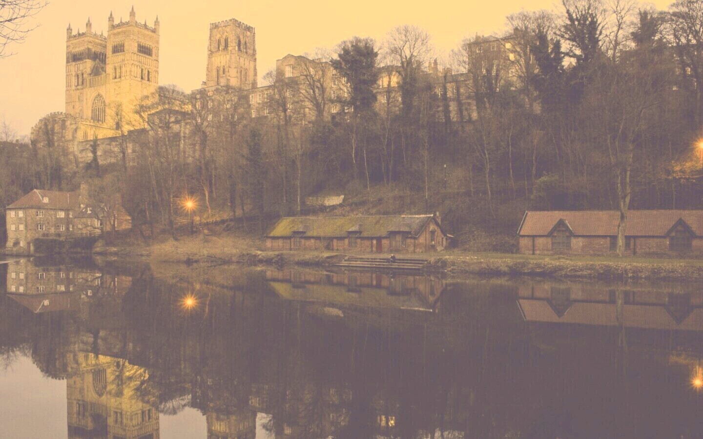 Даремский замок весной обои