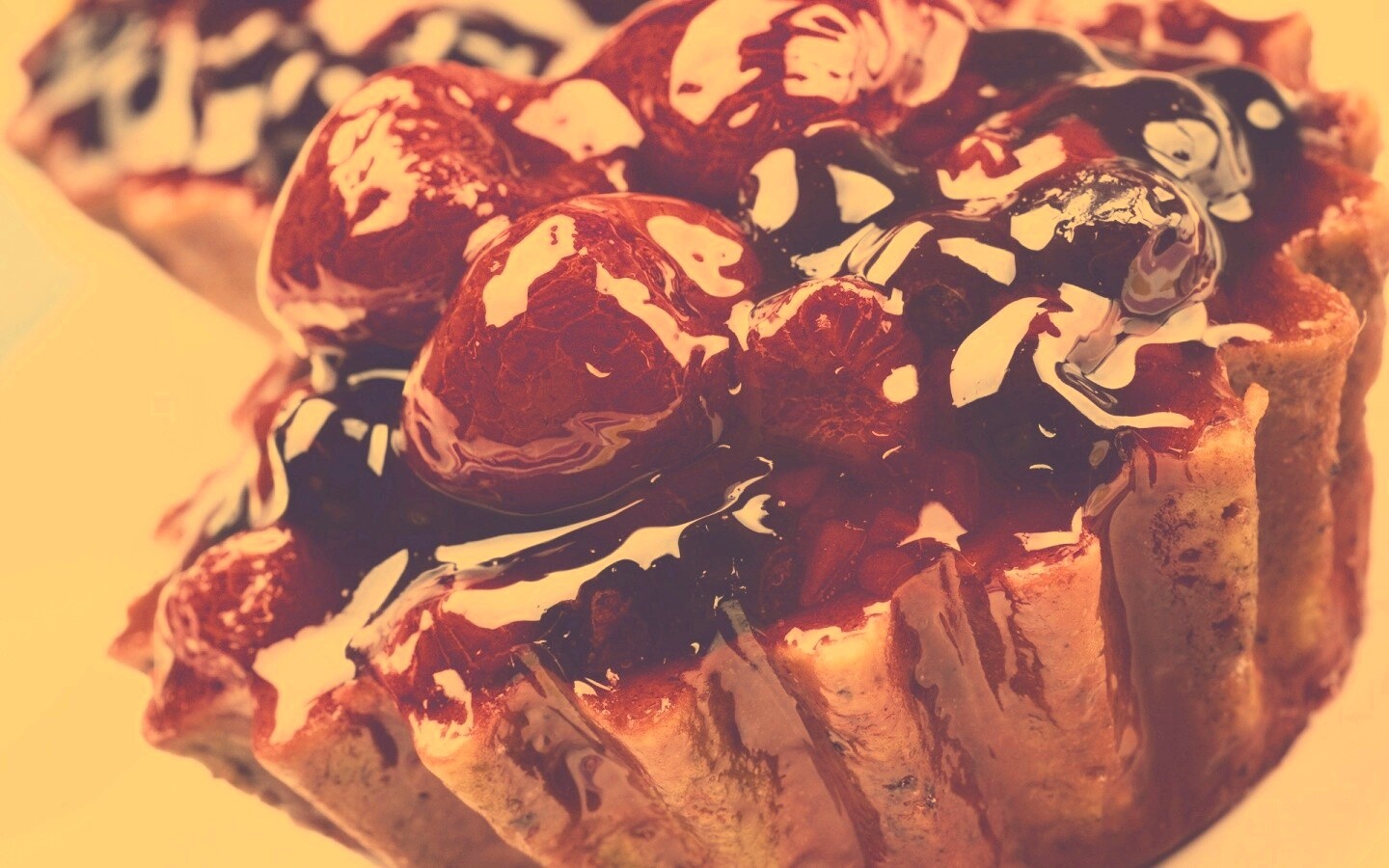 Восхитительная корзиночка с фруктами обои