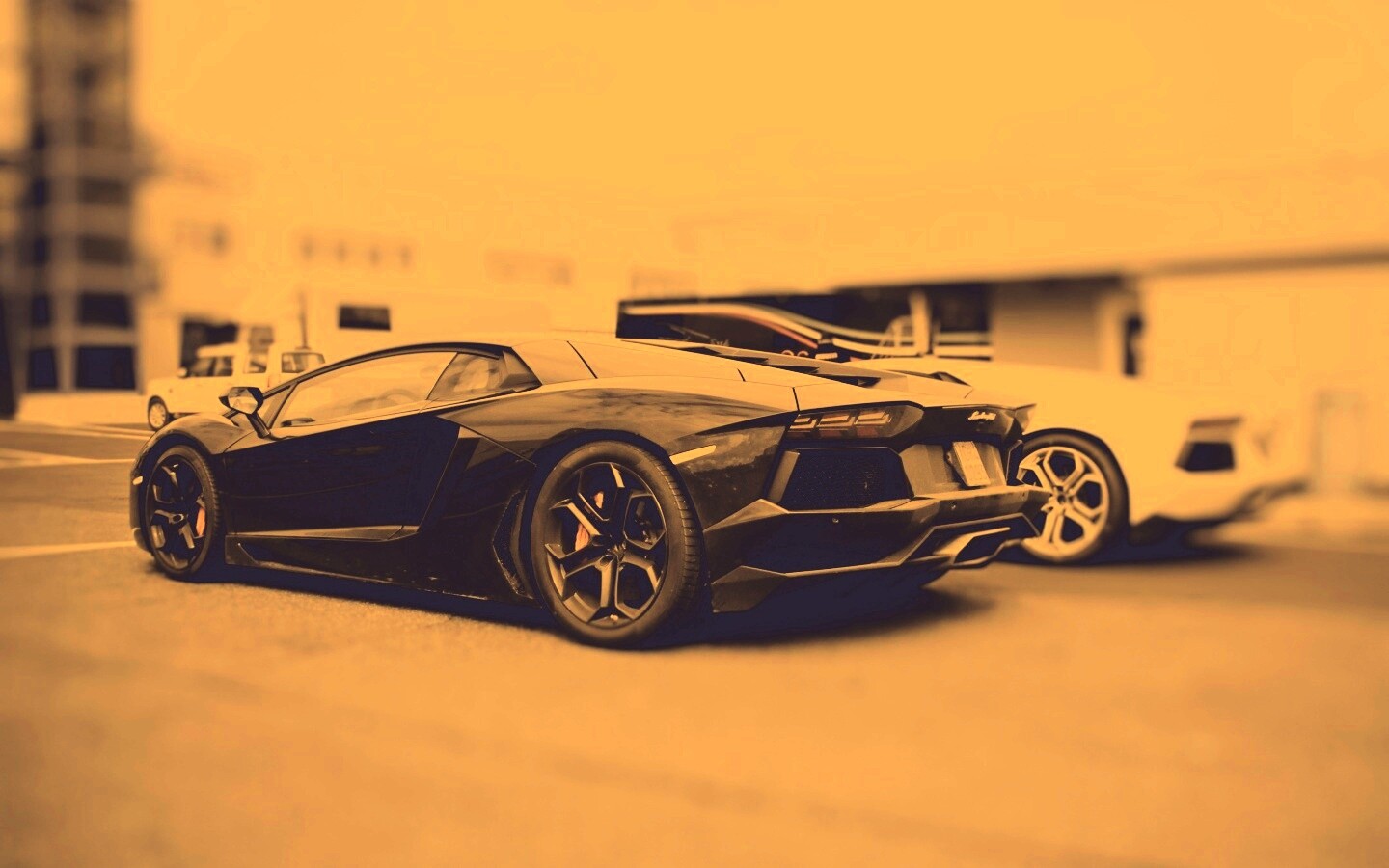 Ламборджини ревентон на парковке обои