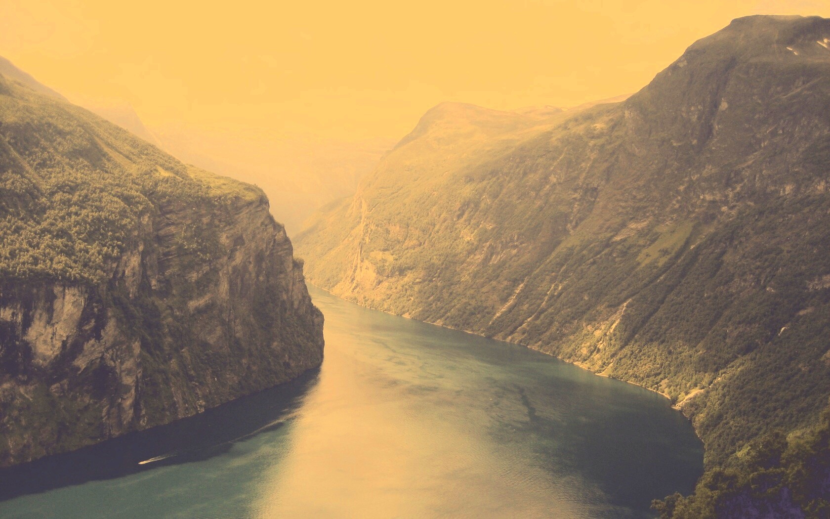 Горная река обои