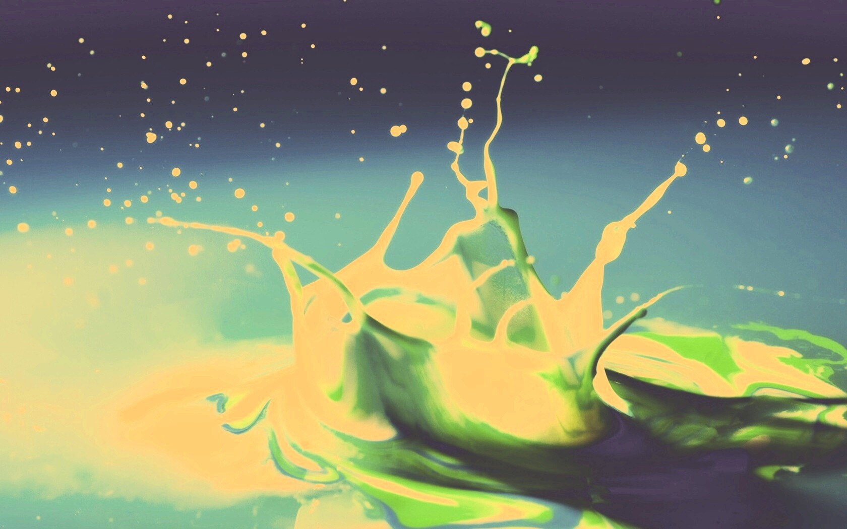 Брызги зеленой краски обои