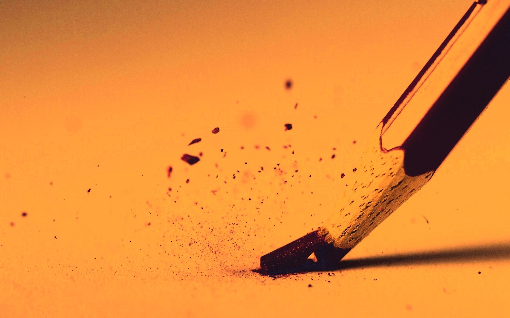 Сломанный карандаш обои