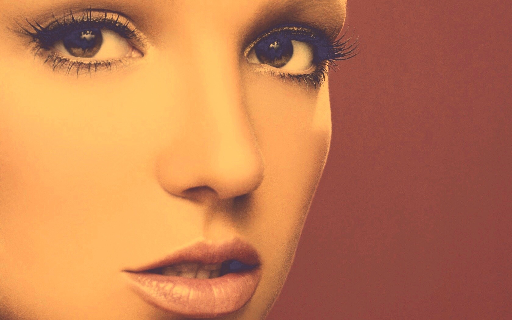 Лицо Бритни обои