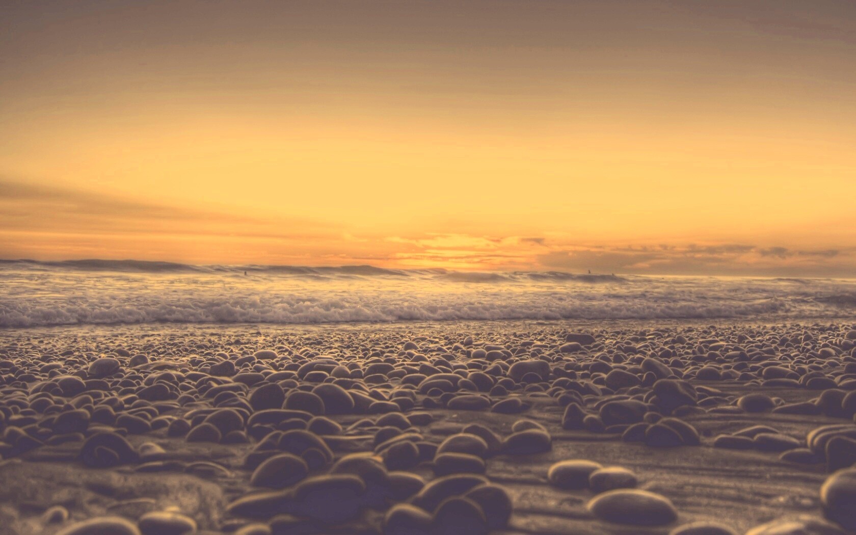 Каменистый пляж обои