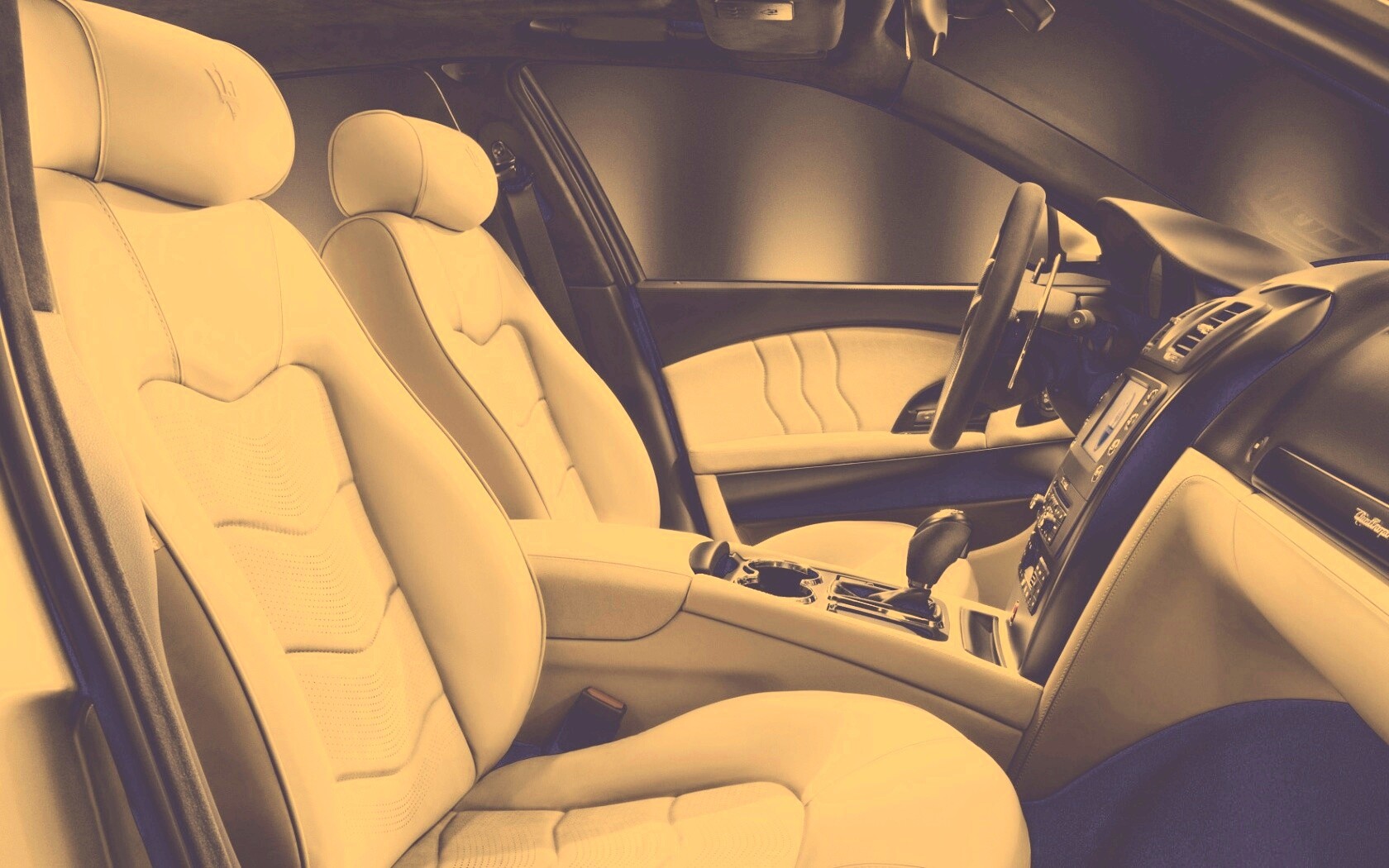 Салон Мазерати Quattroporte обои