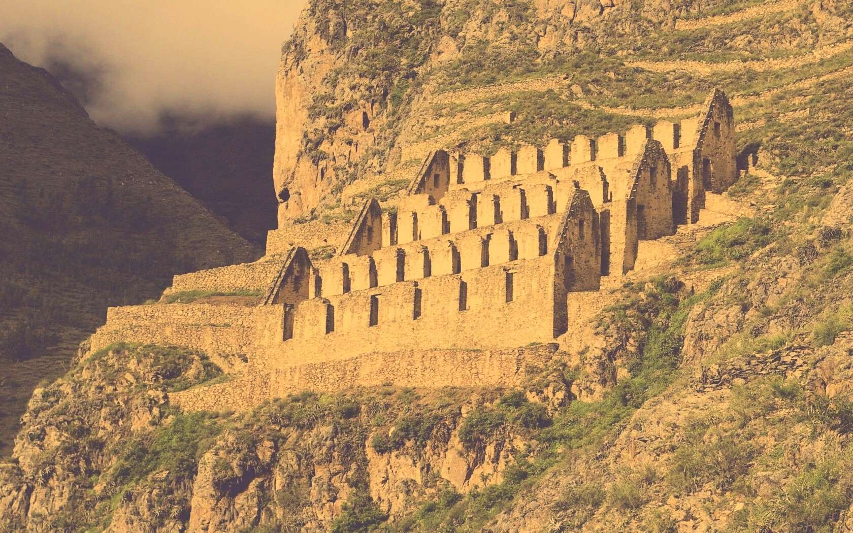 Руины в скалах Перу обои