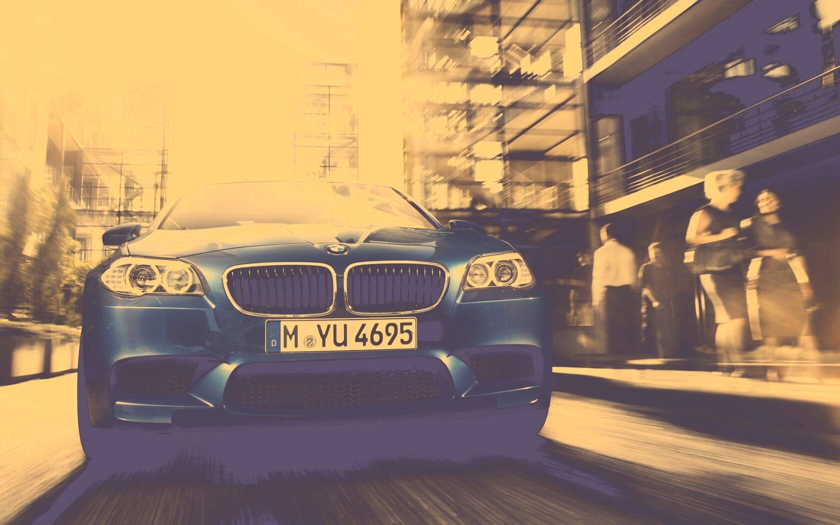 BMW покоряет городскую улицу обои