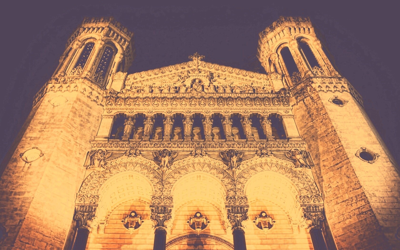 Базилика Нотр-Дам-де-Фурвьер обои