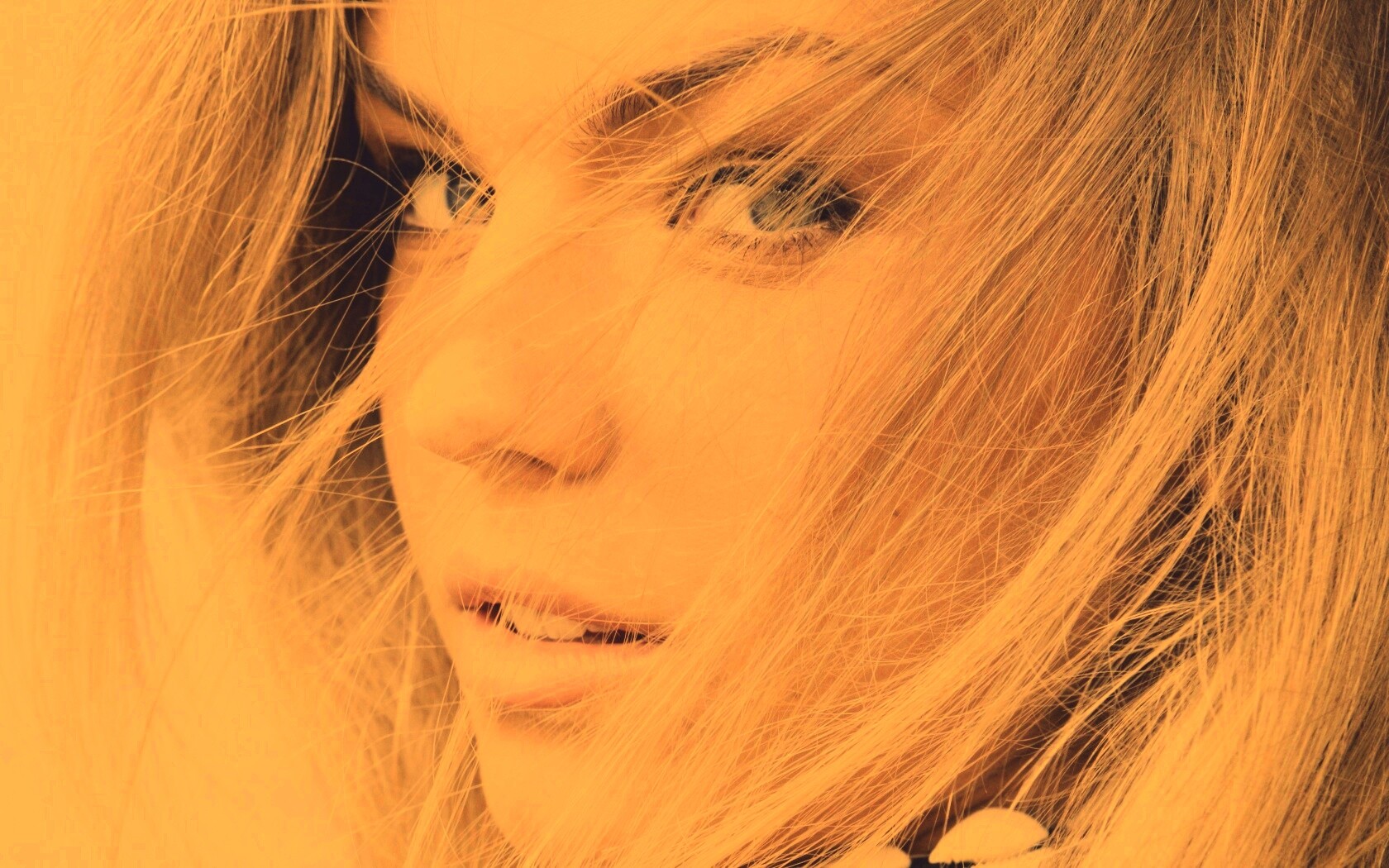 Завораживающий взгляд обои