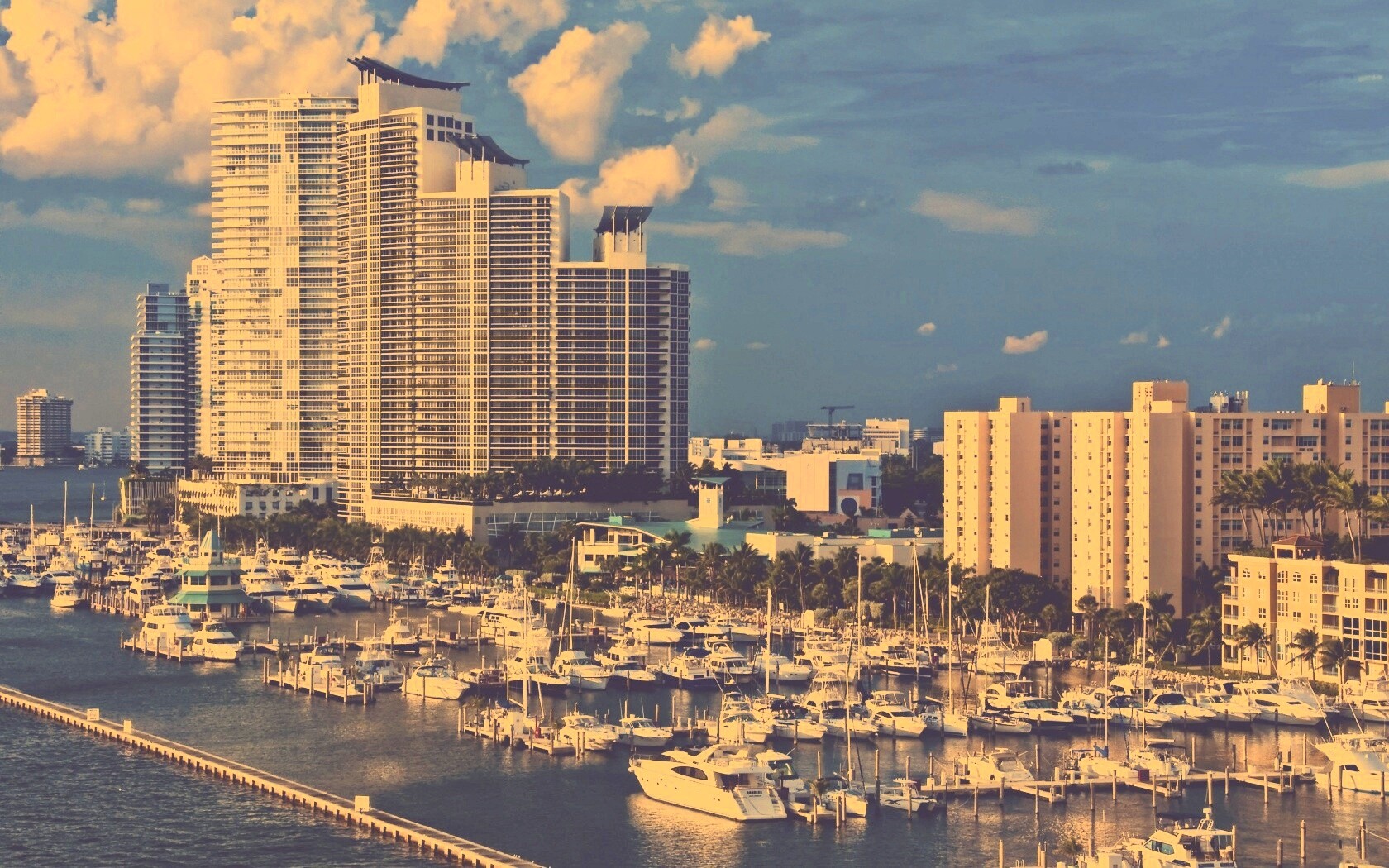 Курортный город обои