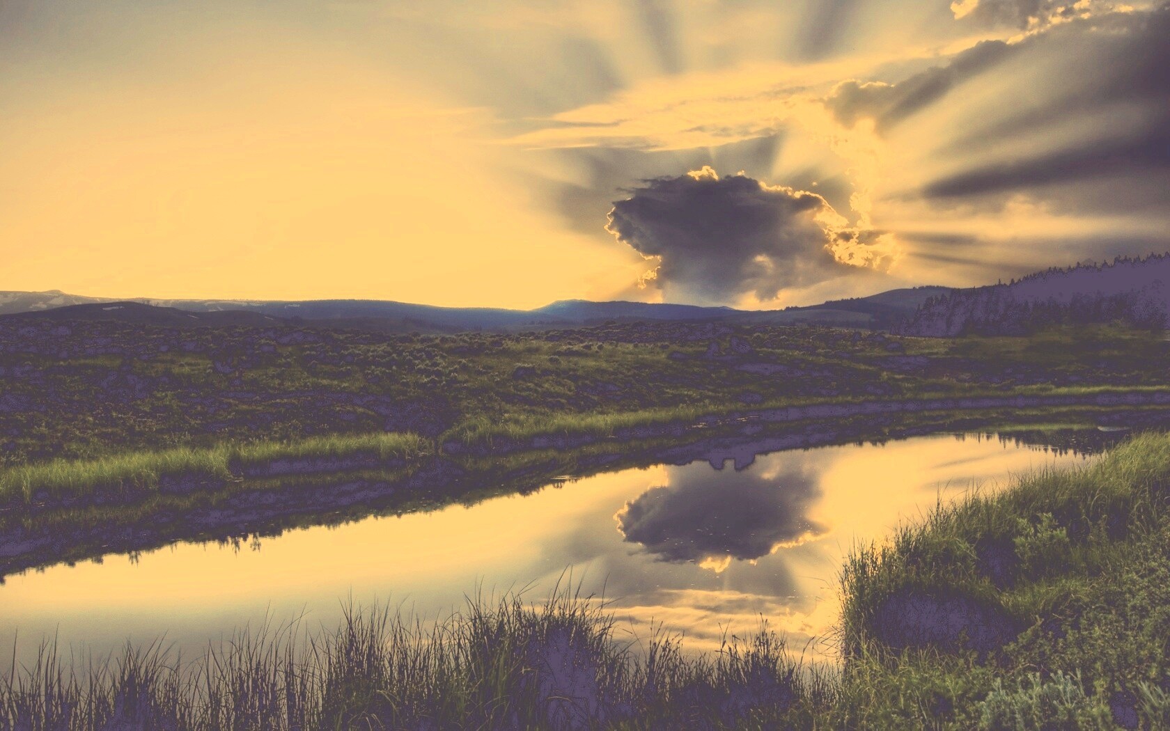Облако над лугом обои