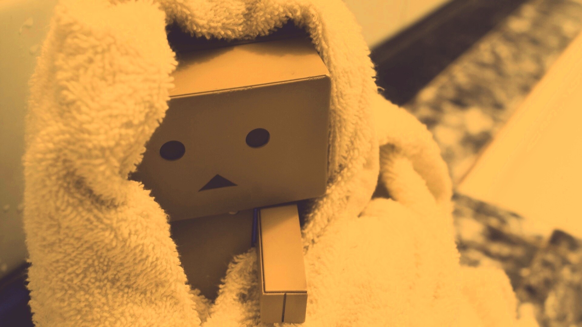 Yotsubato Danbo в полотенце обои