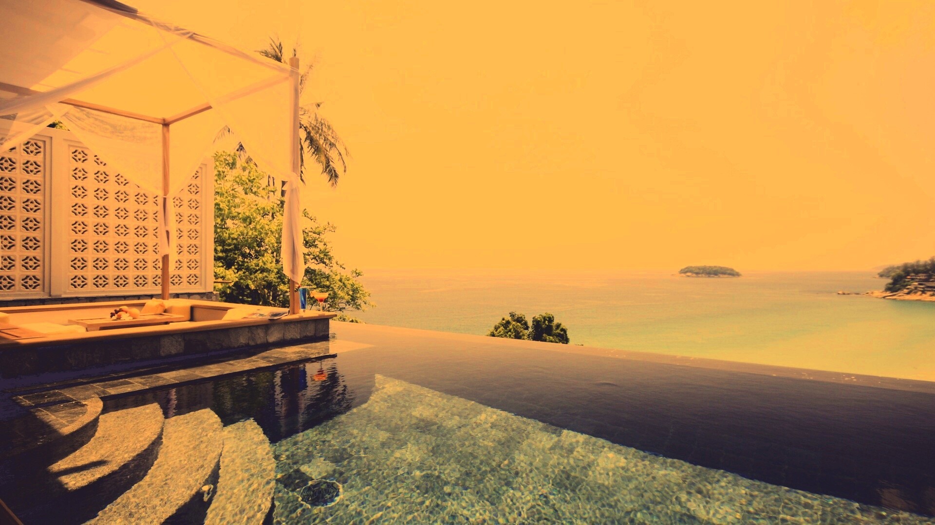 Бассейн на берегу моря обои