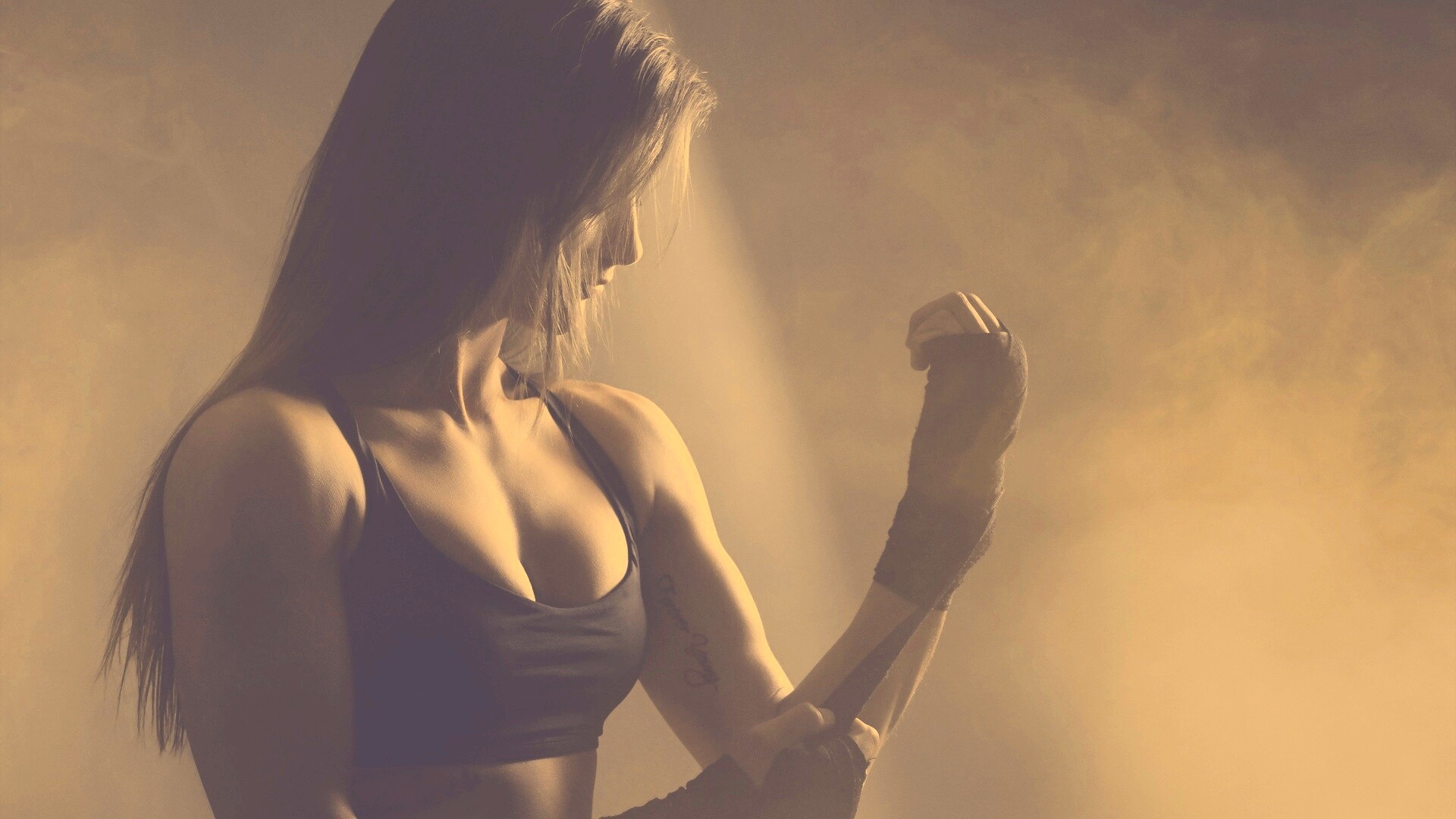 Спортивная девушка обои