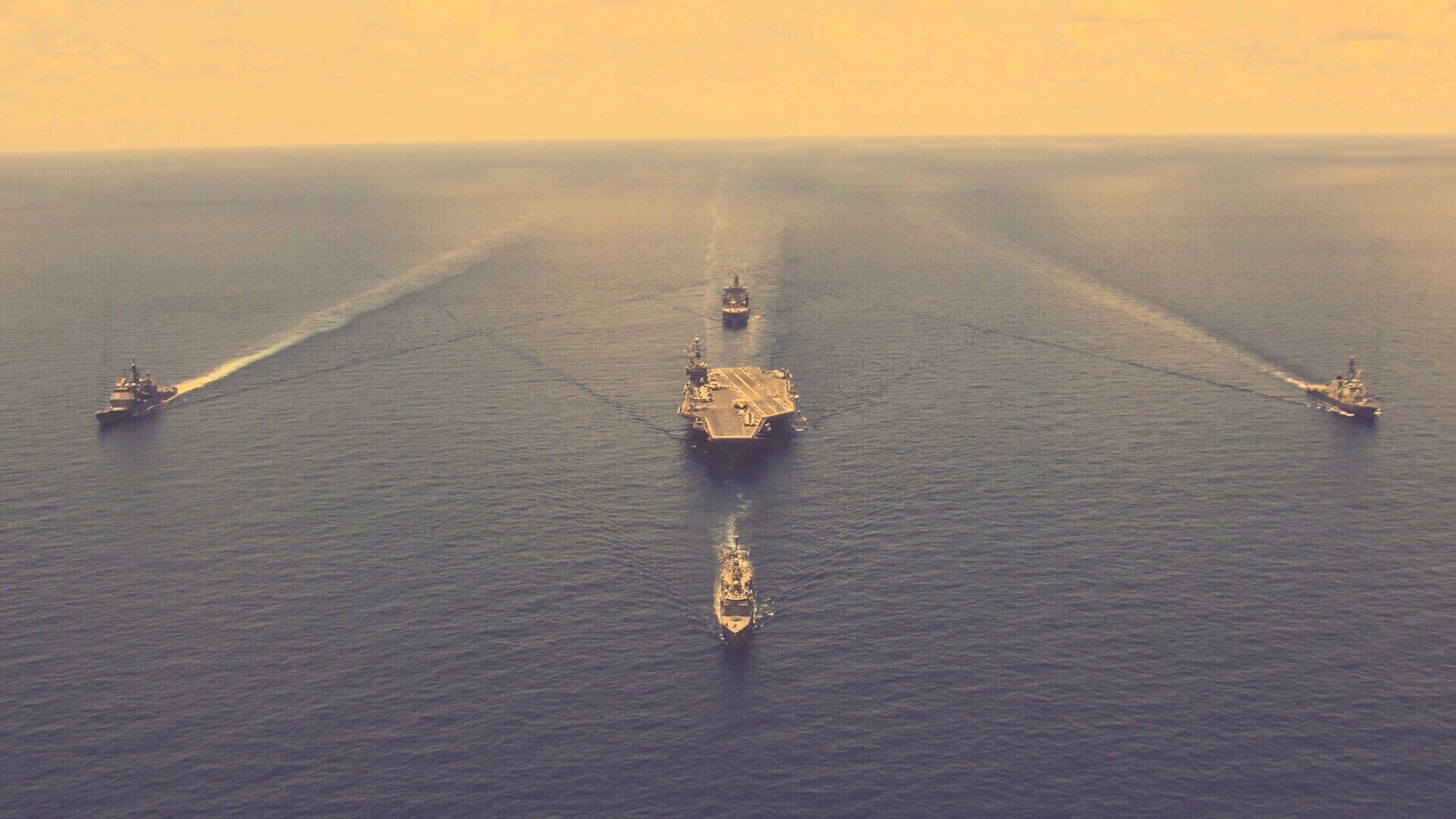 Авианосец с эскортом обои