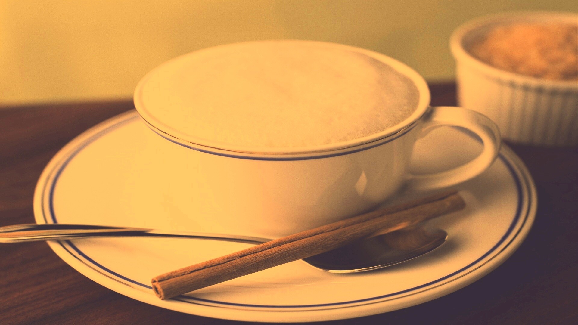 Чашечка кофе с корицей обои