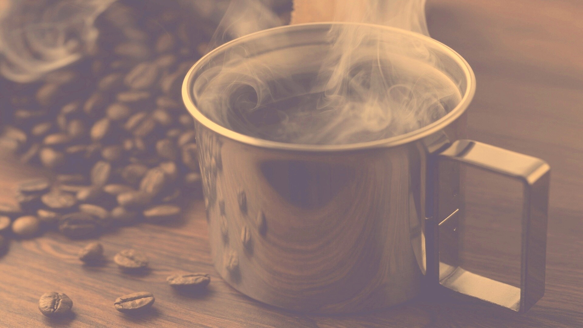 Чашка свежесваренного кофе обои