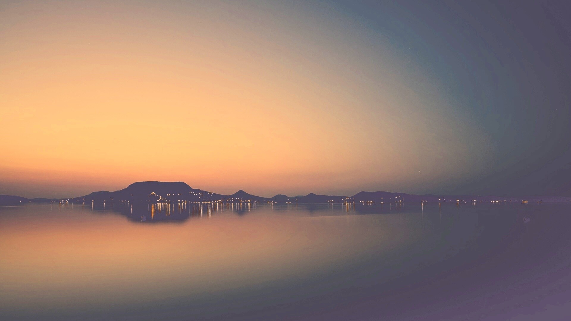 Город на том берегу обои