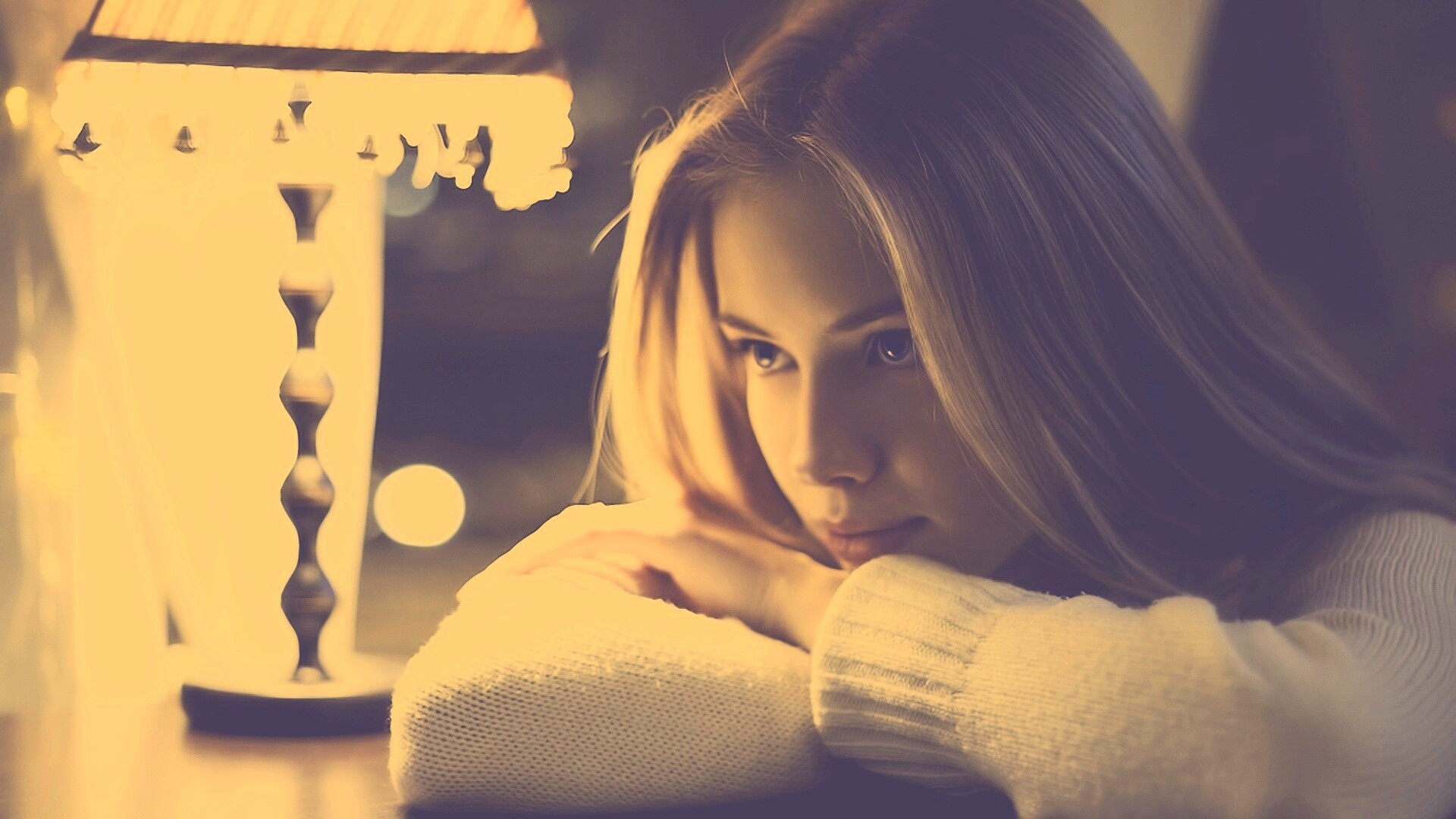 Задумалась обои