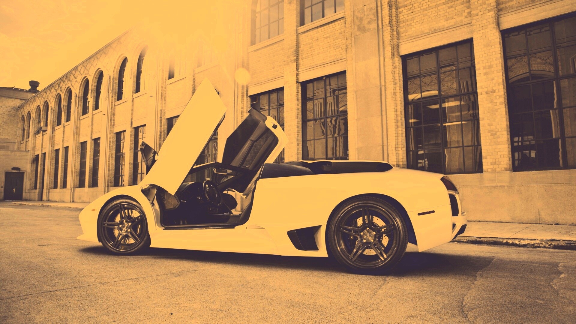 Белая Ламборгини Мурсьелаго обои