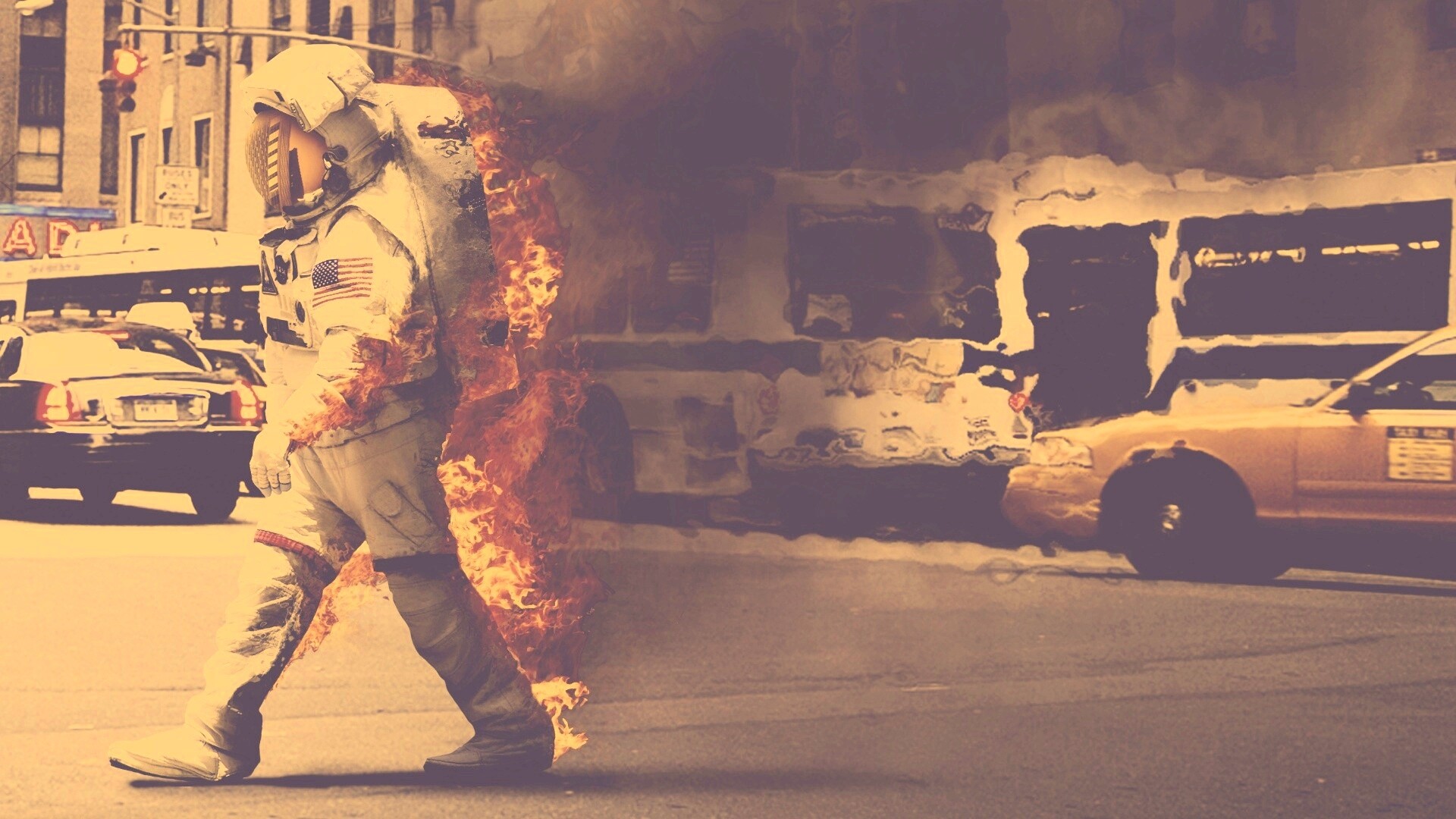 Астронавт в огне обои