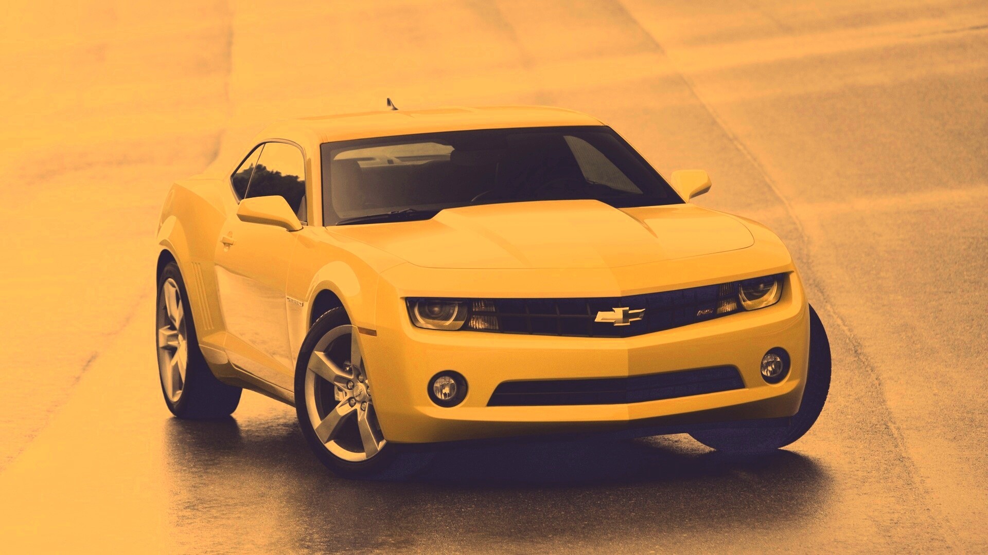 Шевроле Камаро на трассе обои