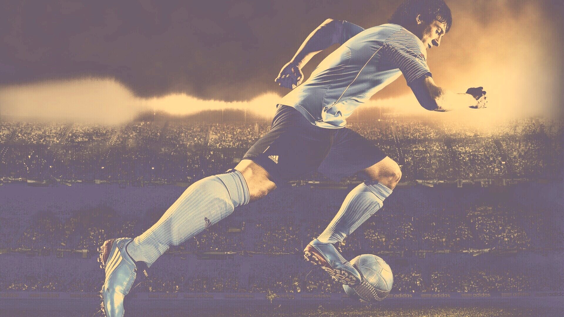 Футболист с мячом обои