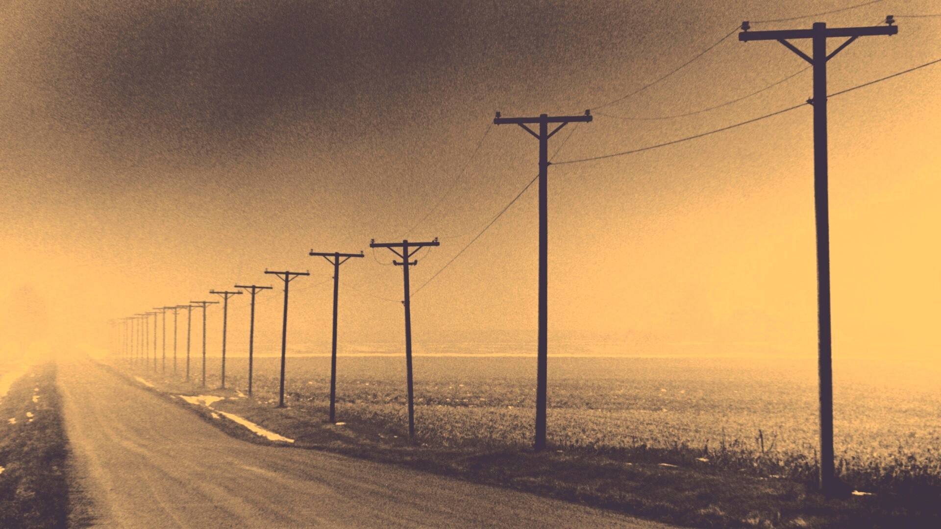 Столбы вдоль дороги обои