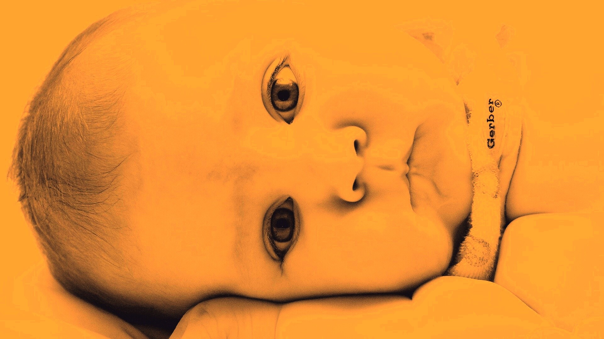 Задумчивый обои