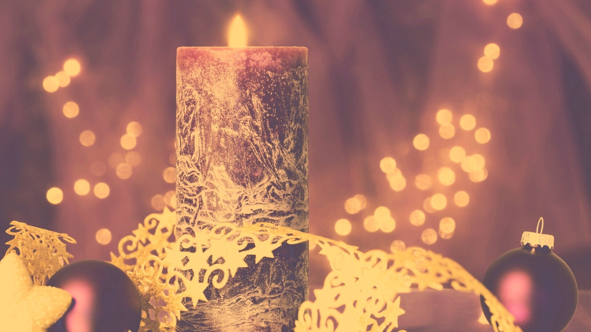 Новогодняя свеча обои