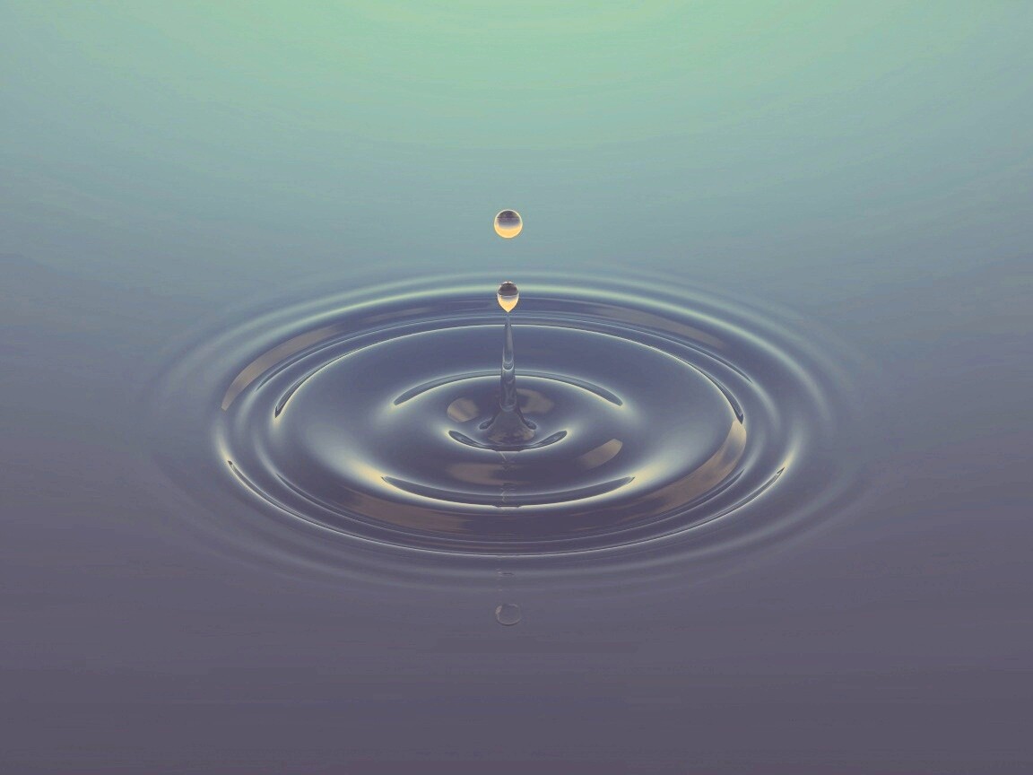 Упавшая капля обои