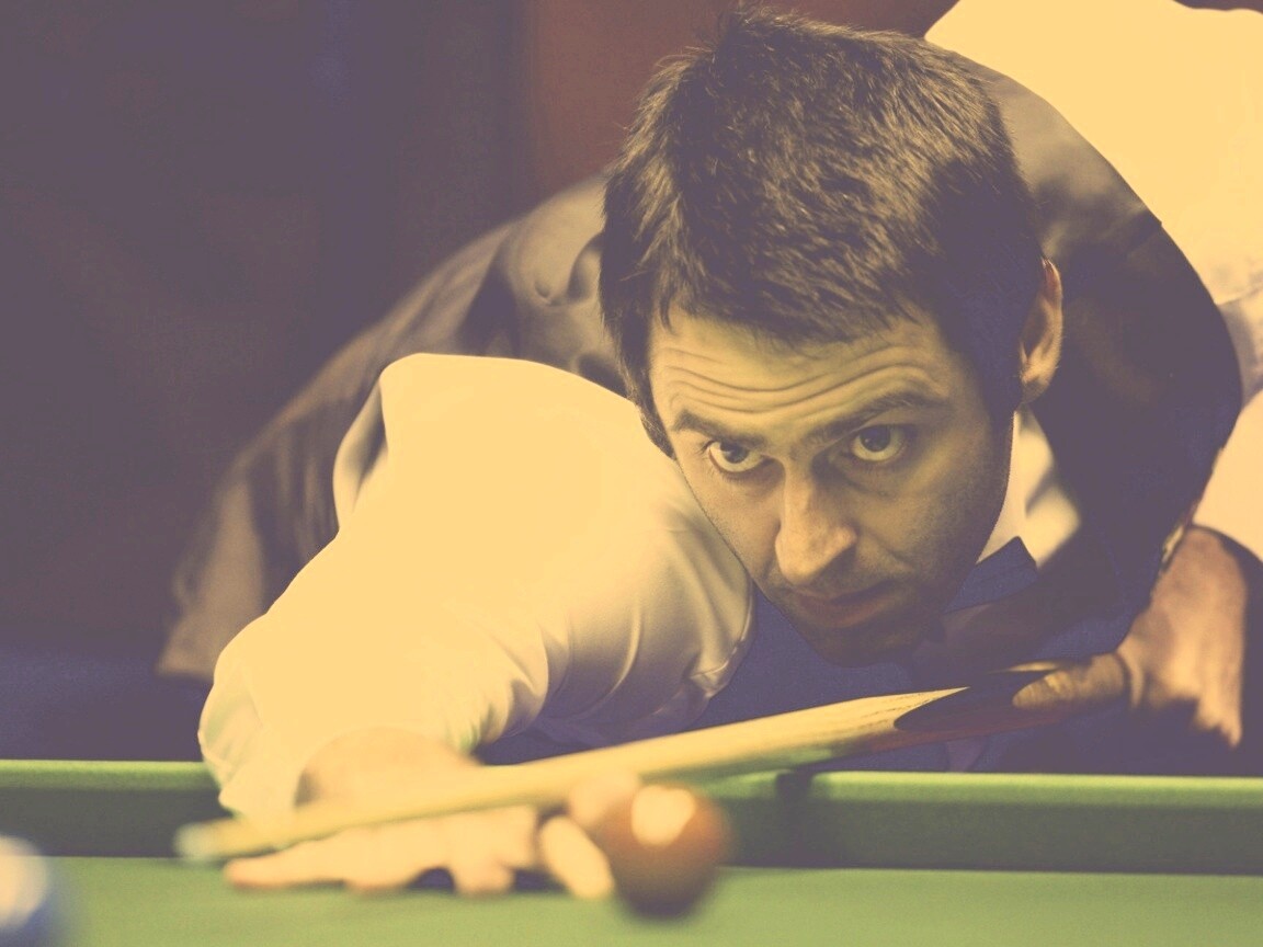 Игрок в бильярд обои