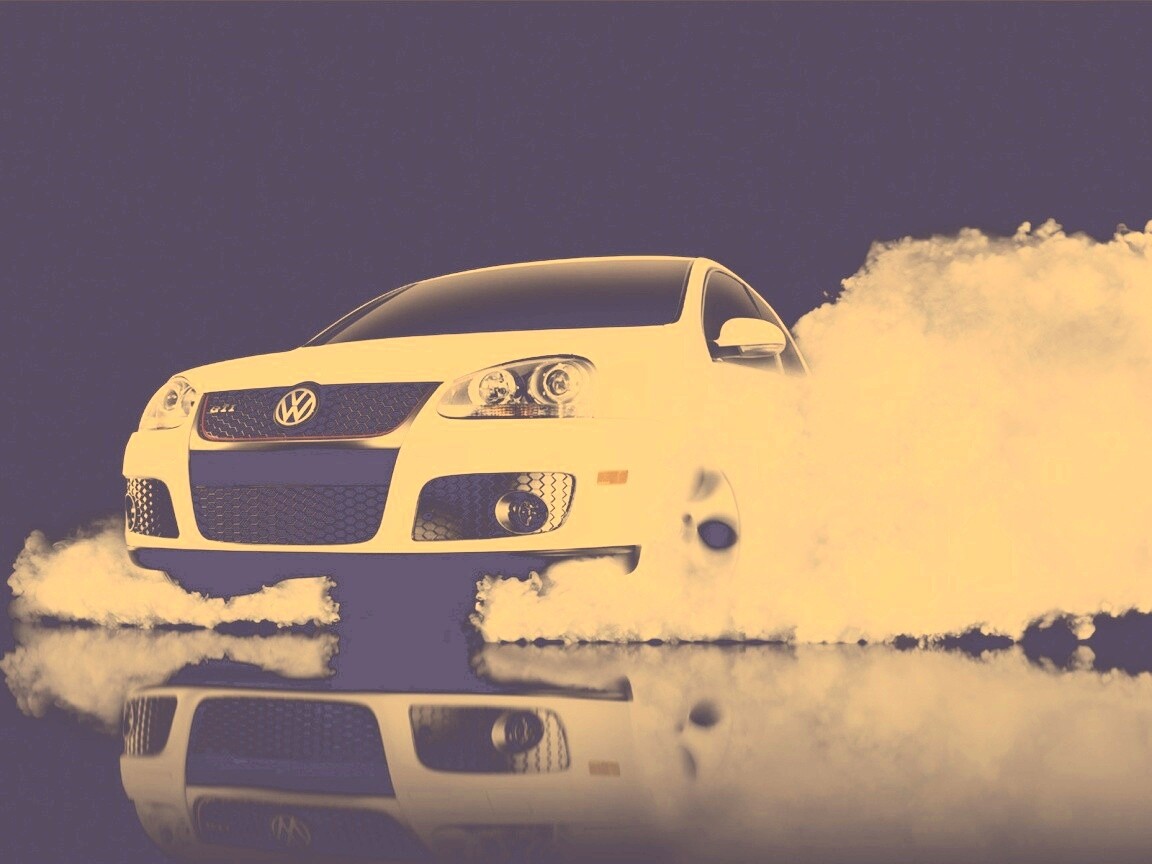 Буксующий белый Фольц обои