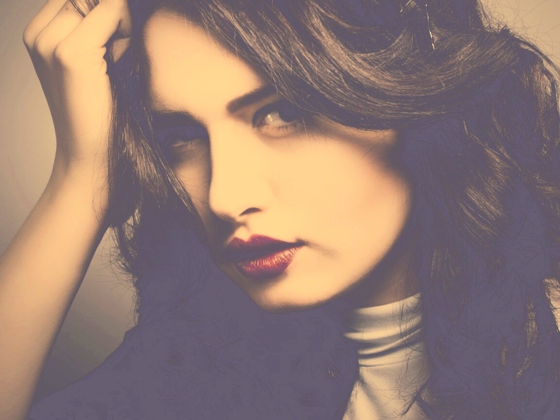 Модель с отличным макияжем обои