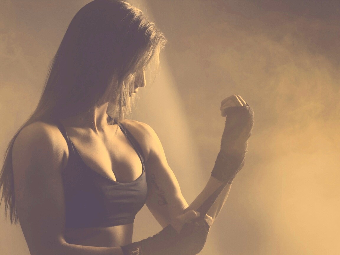 Спортивная девушка обои