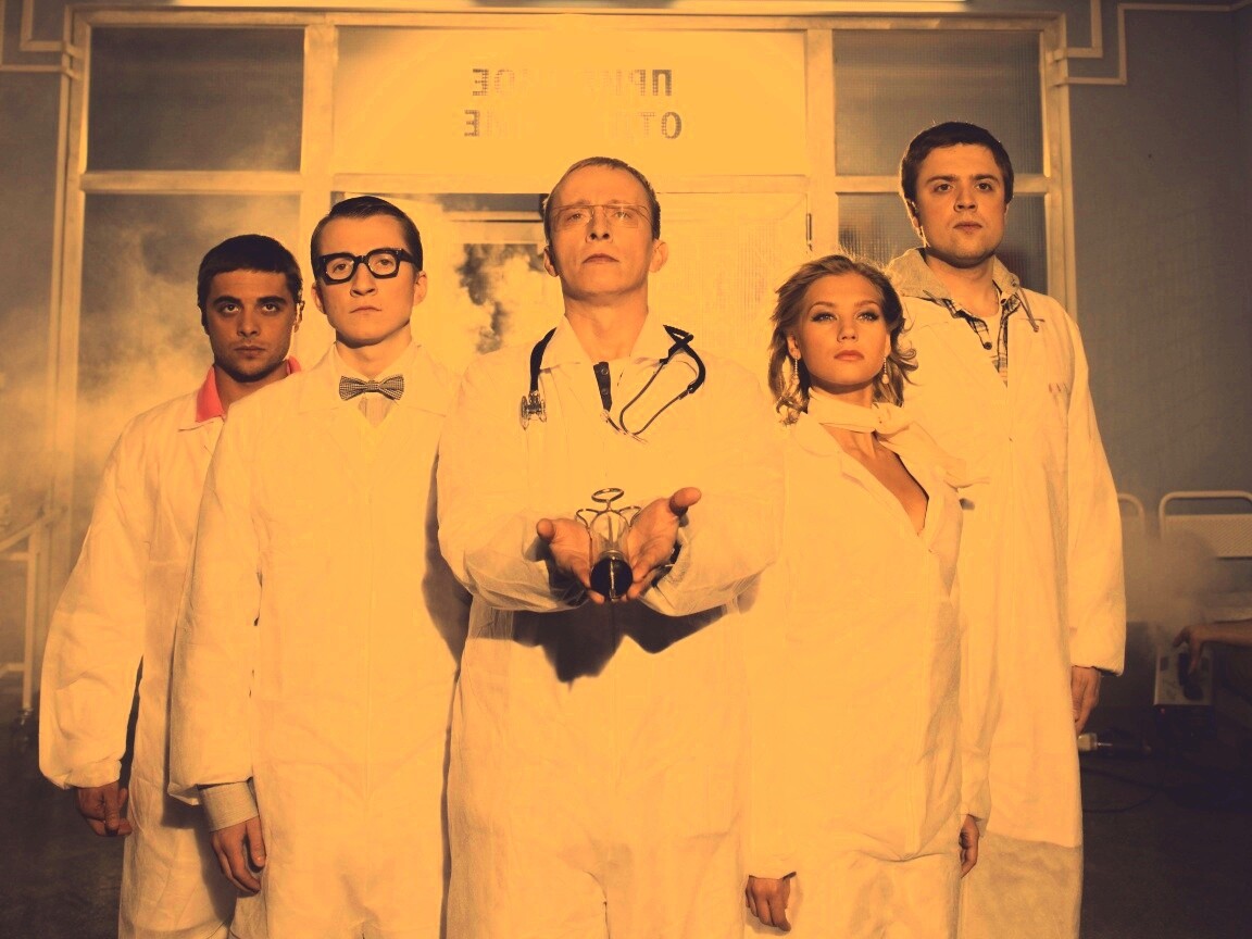 Спешат на помощь обои