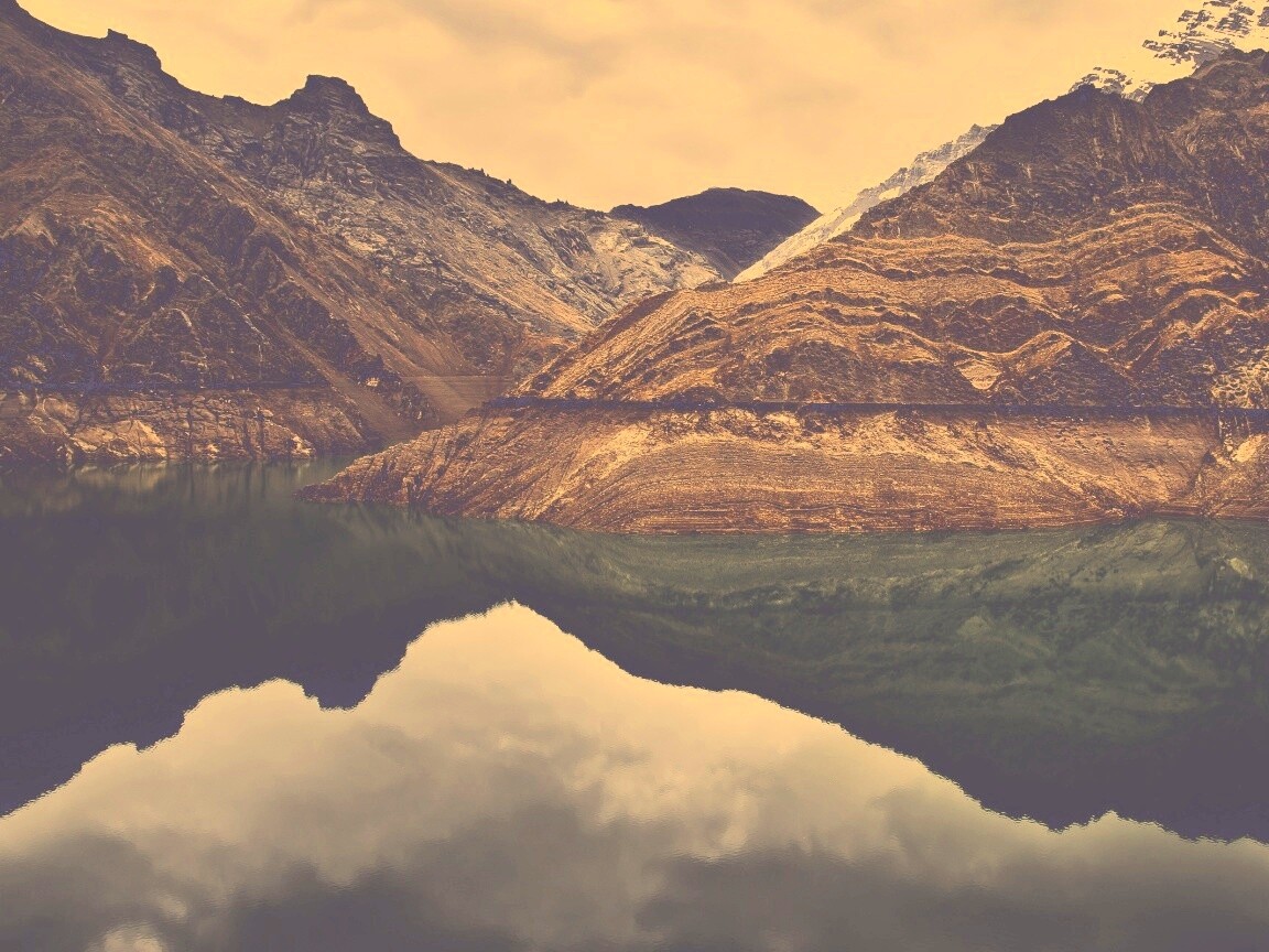 Горное озеро обои