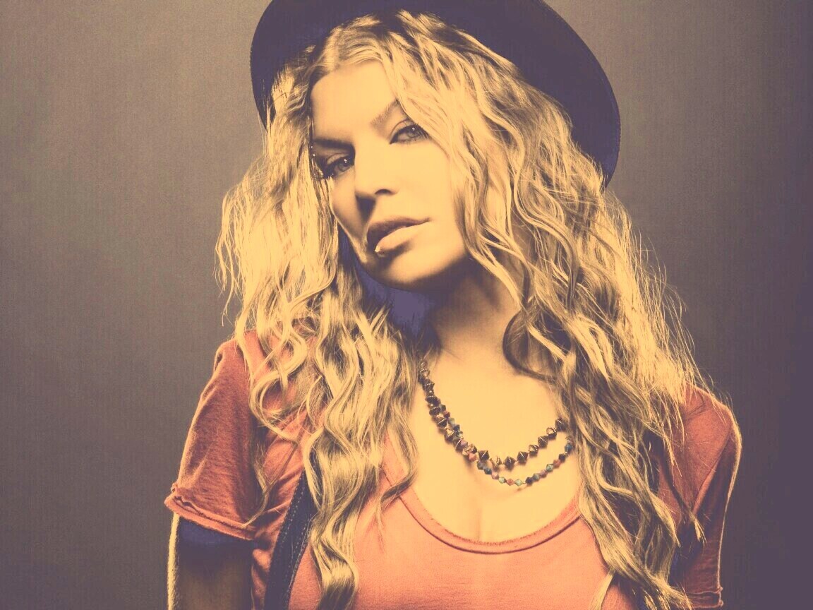 Фёрги  обои