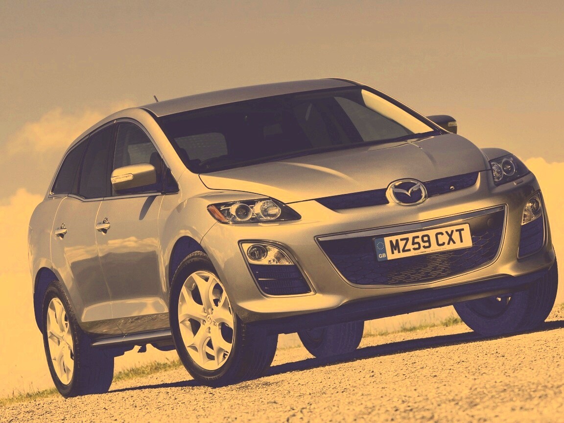 Кроссовер Mazda обои