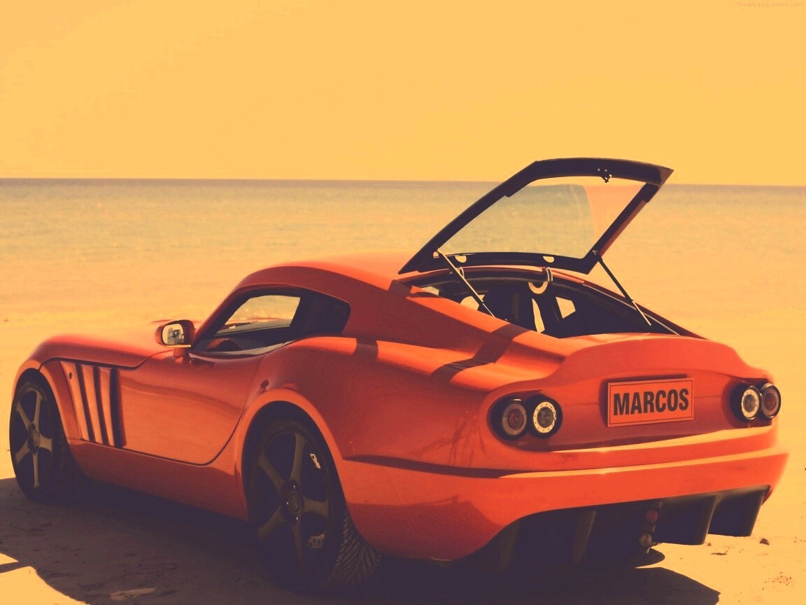 Marcos на пляже обои