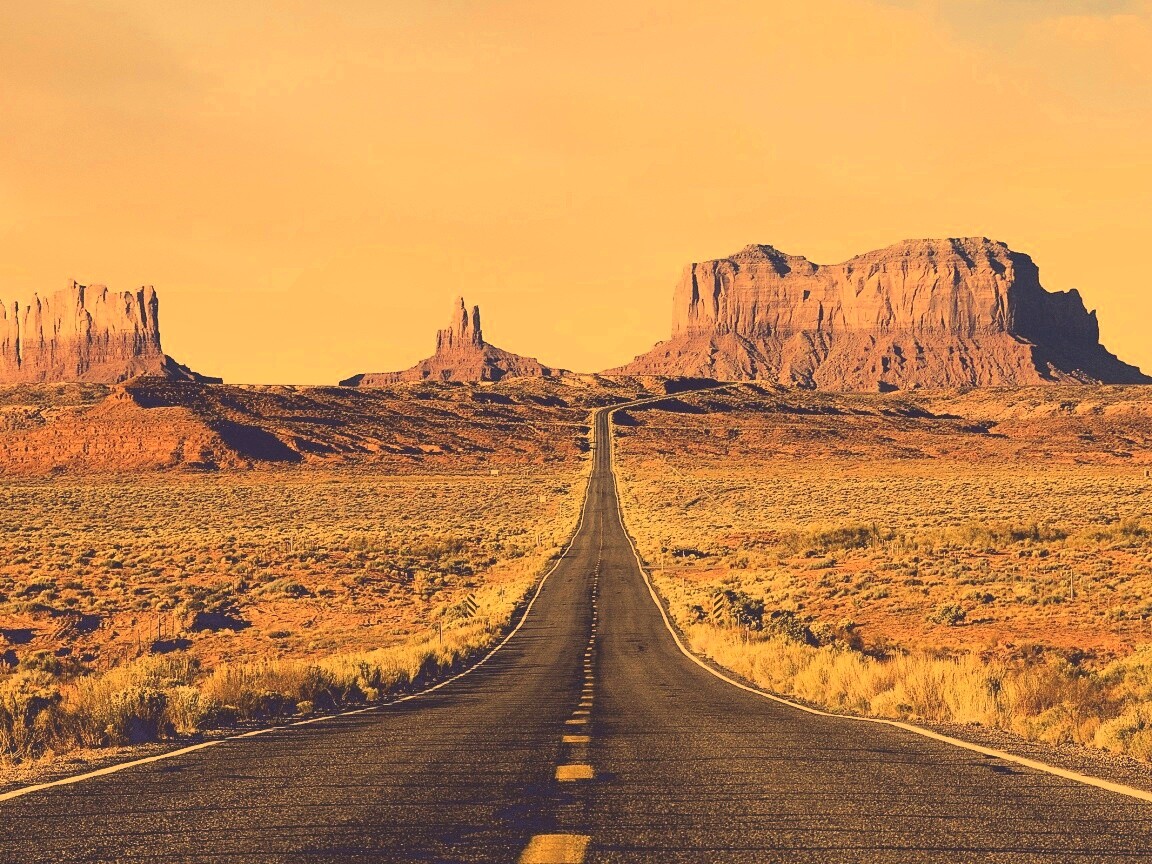 Дорога в пустыне обои