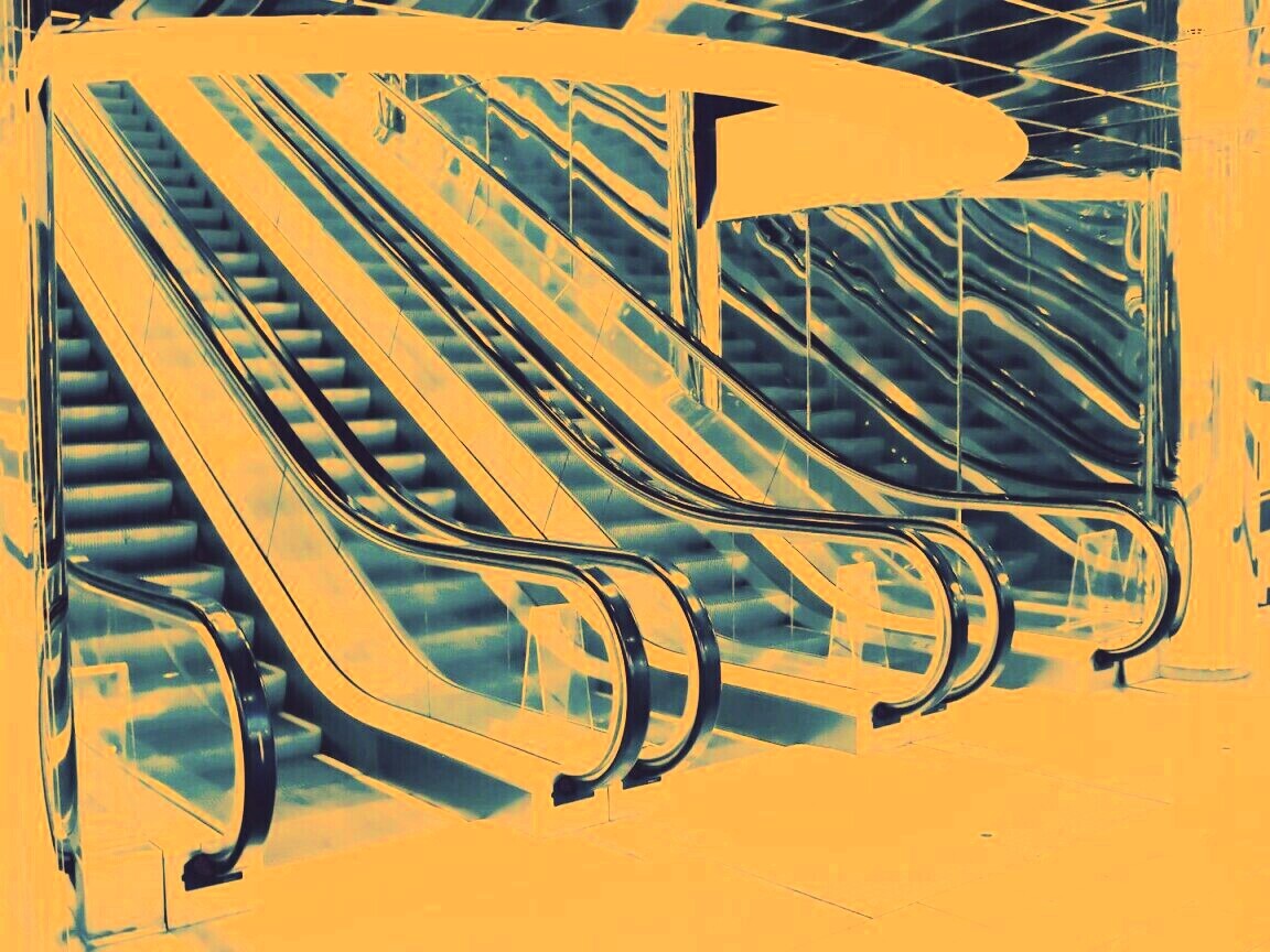 Современный эскалатор обои