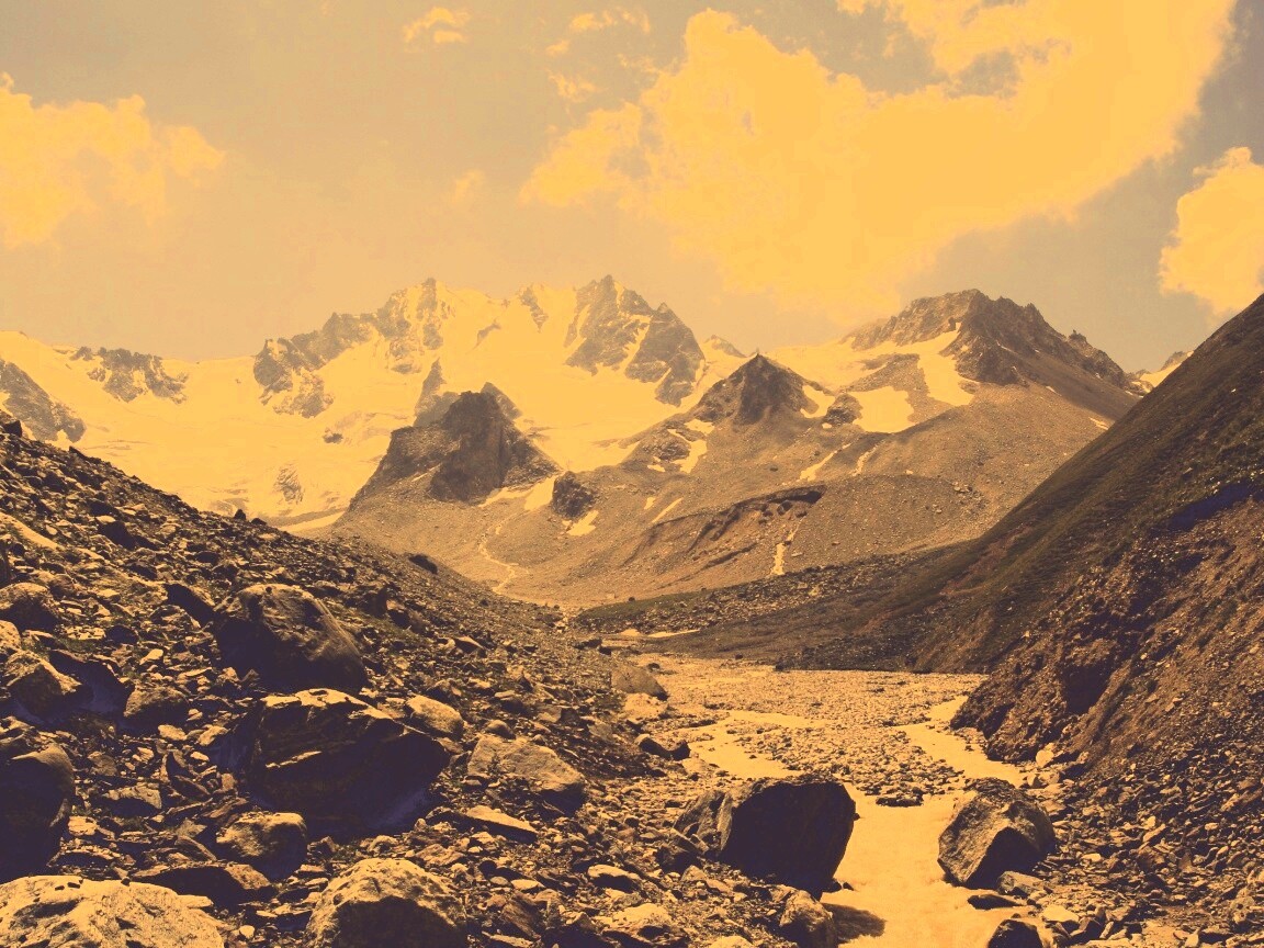 Горный пейзаж обои