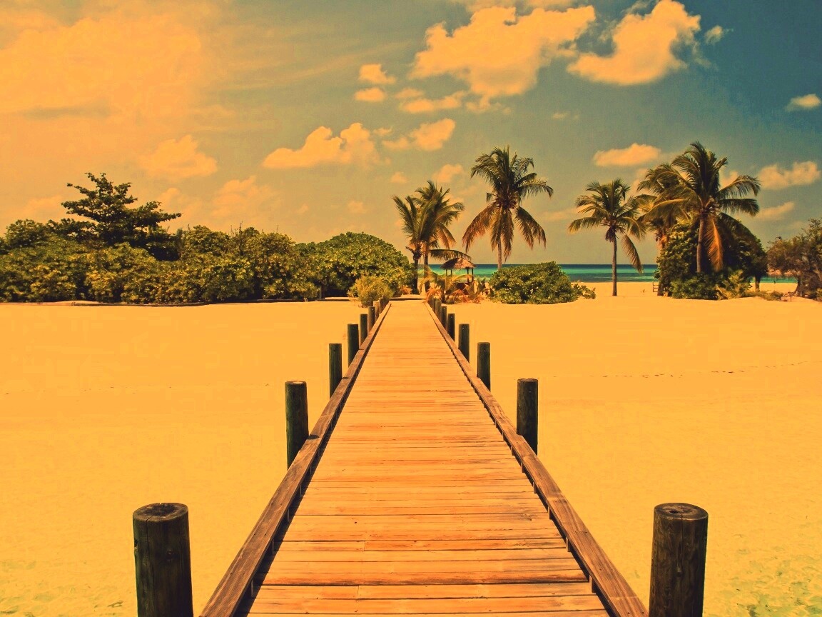 Пирс на тропическом острове обои