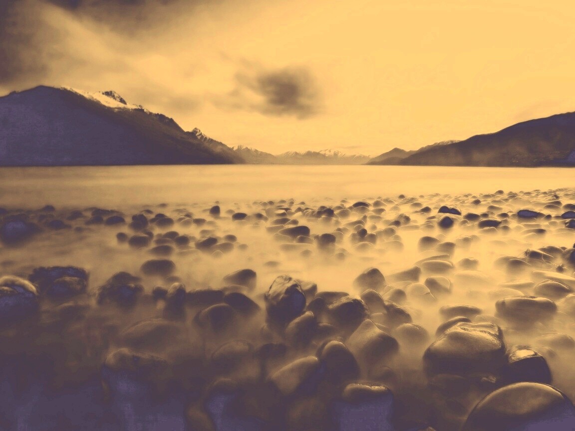 Озеро в тумане обои