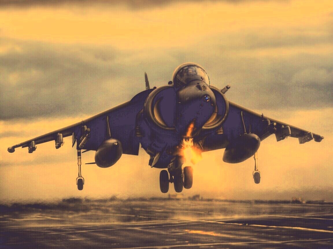 Истребитель на взлете обои