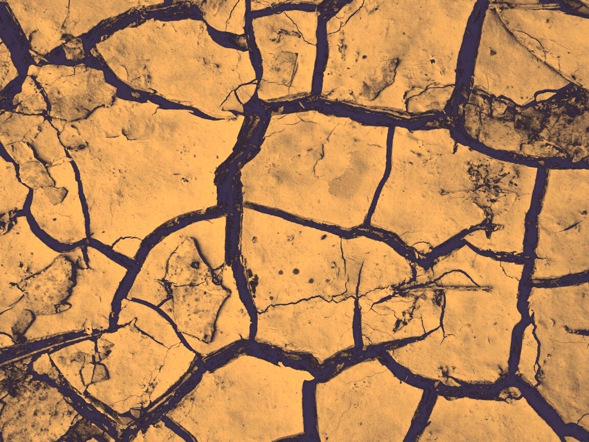 Сухая растрескавшаяся глина обои